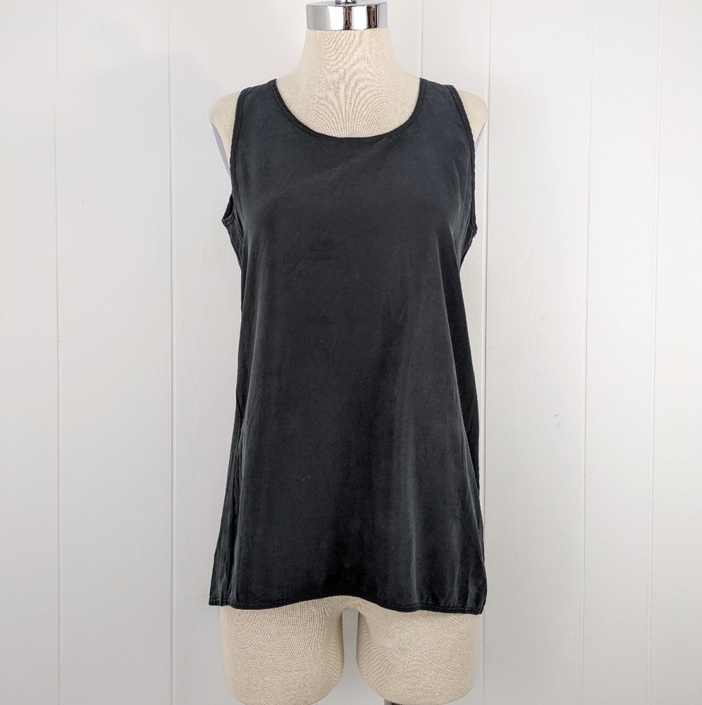 Hackwith Design House Basics Tank - Picture 2 of 10